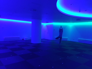 LAVA広島の光スタジオブルー